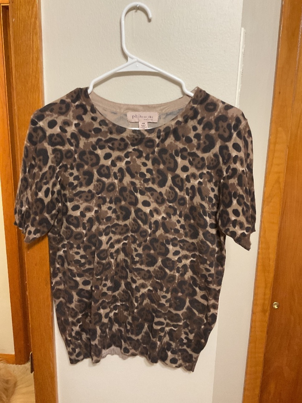 Leopard print medium short sleeve light sweater